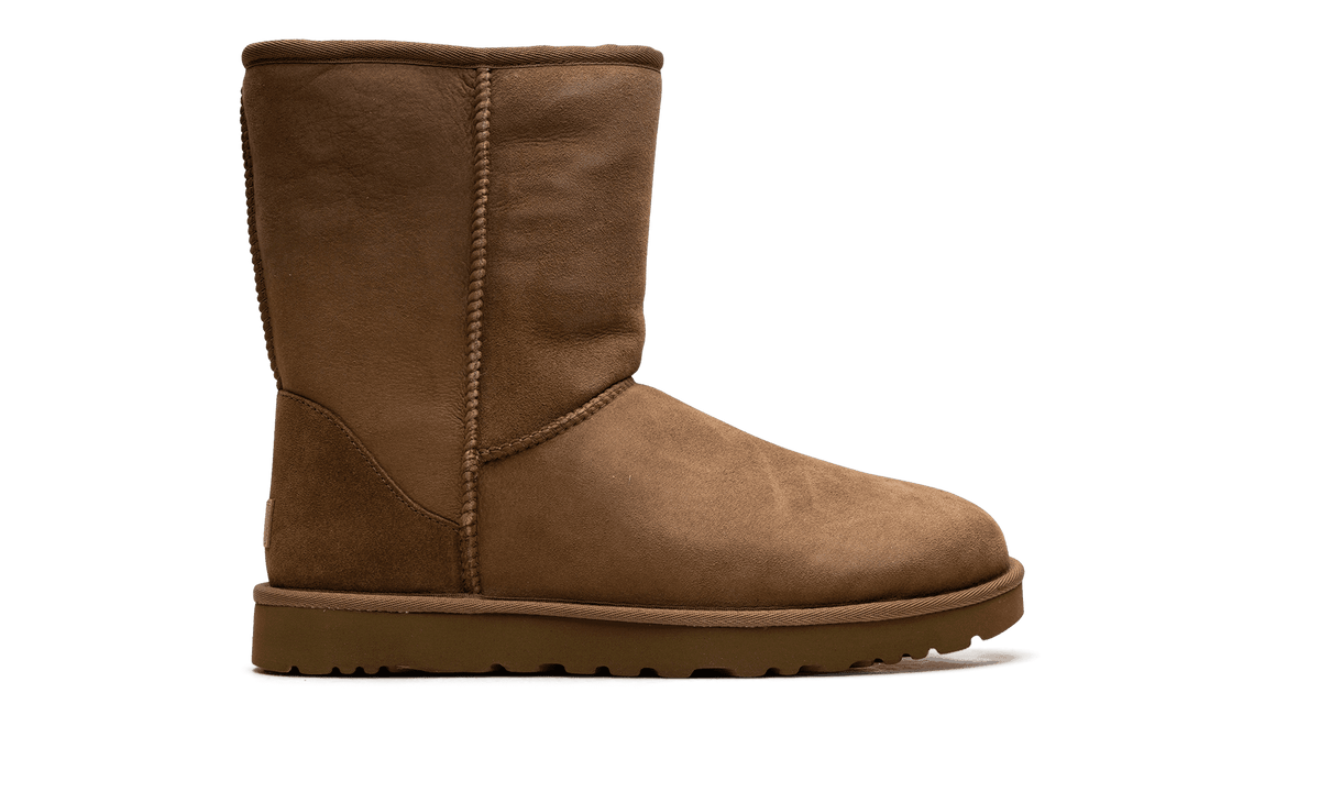 UGG WOMENS Classic Short II Boot Womens "Chestnut" 1016223 CHE 1016223 CHE from Stadium Goods