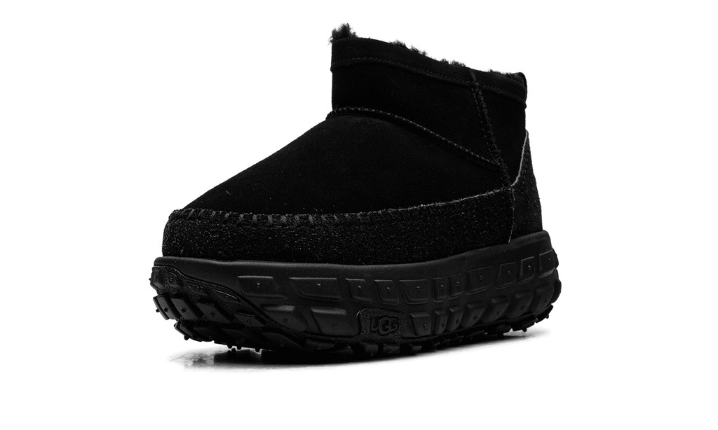 UGG MENS Venture Daze Ultra Mini Boot "Black" 1158200 BBLC 1158200 BBLC from Stadium Goods