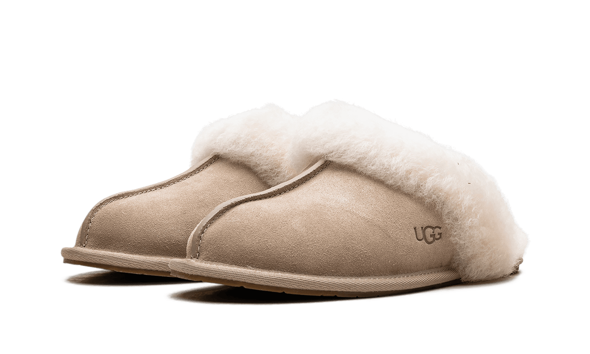 UGG WOMENS Scuffette II Womens "Sand" 1106872 SAN 1106872 SAN from Stadium Goods
