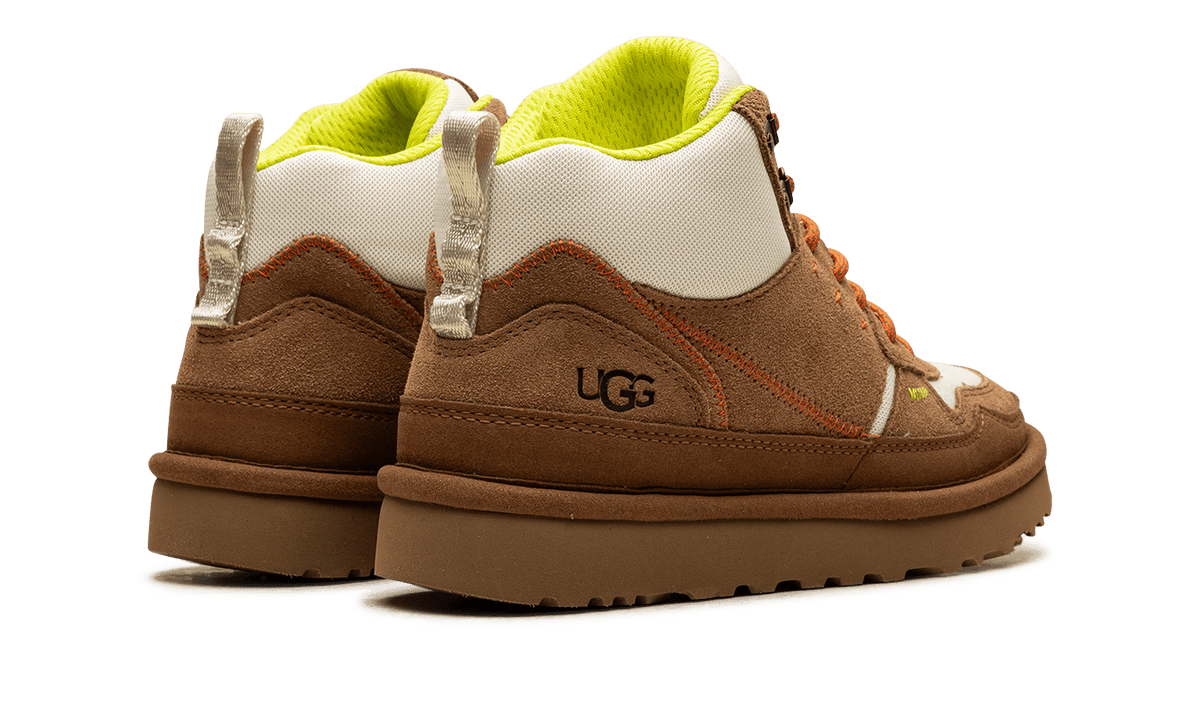 UGG WOMENS Highland Hi Heritage Womens "Chestnut" 1112281 CHE 1112281 CHE from Stadium Goods