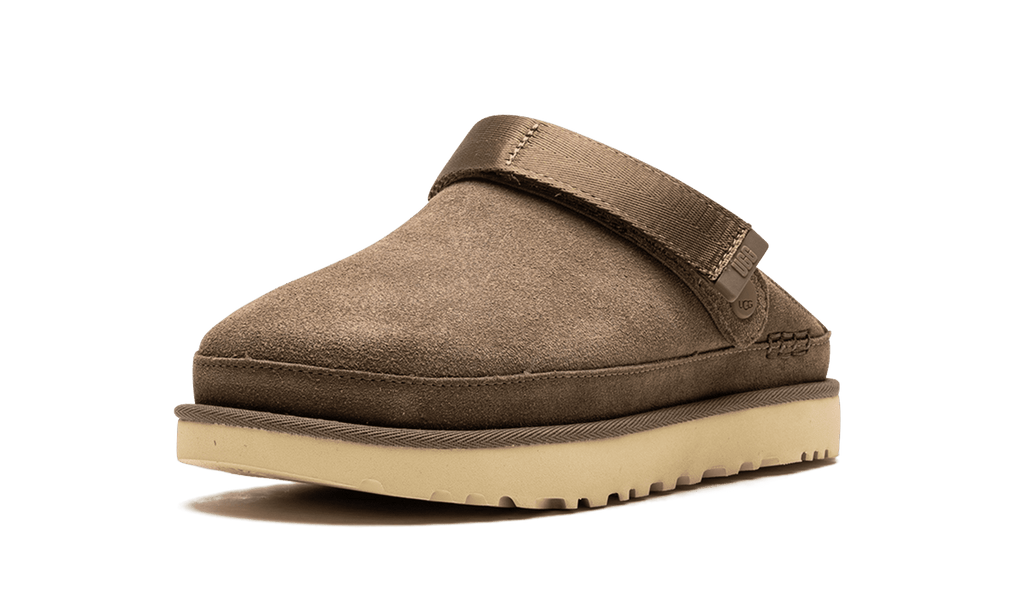 UGG WOMENS Goldenstar Clog Womens "Chestnut" 1138252 CHE 1138252 CHE from Stadium Goods