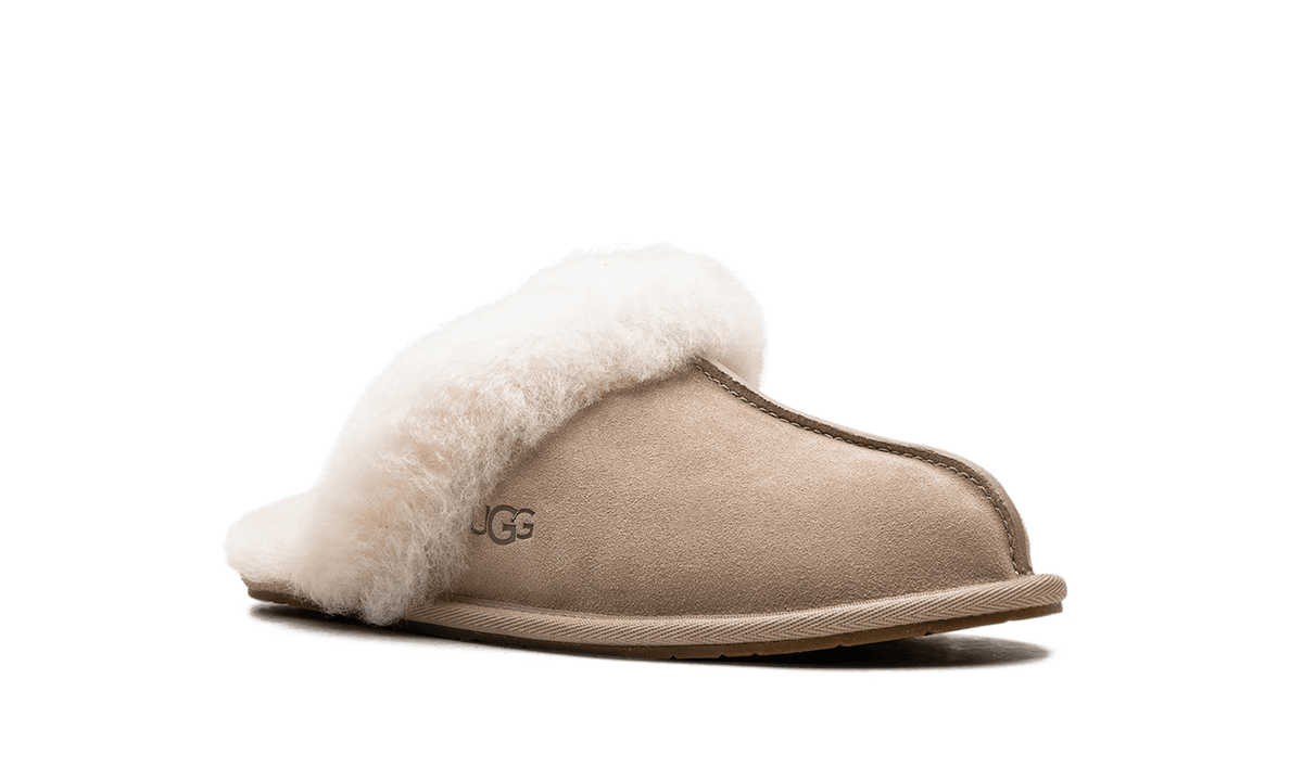 UGG WOMENS Scuffette II Womens "Sand" 1106872 SAN 1106872 SAN from Stadium Goods
