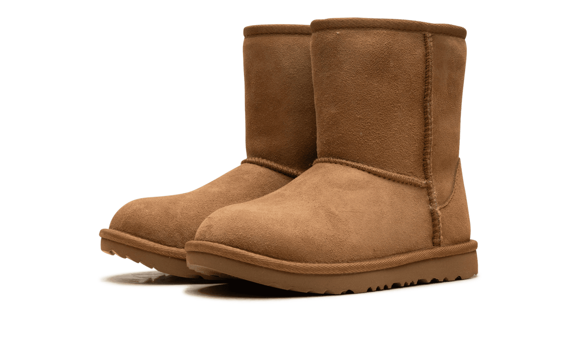 UGG GRADE SCHOOL Classic II GS "Chestnut" 1017703K CHE 1017703K CHE from Stadium Goods