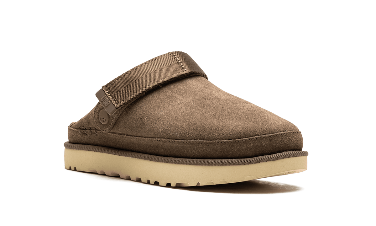 UGG WOMENS Goldenstar Clog Womens "Chestnut" 1138252 CHE 1138252 CHE from Stadium Goods