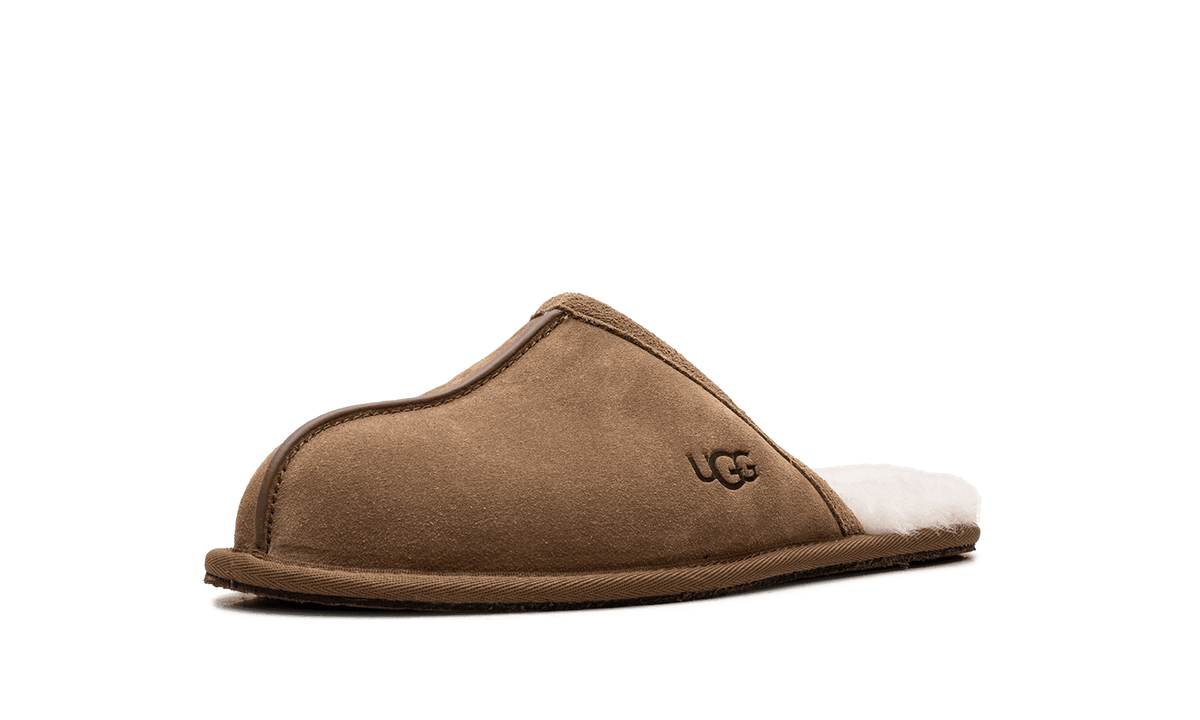 UGG MENS Scuff Slippers "Chestnut" 1101111 CHE 1101111 CHE from Stadium Goods