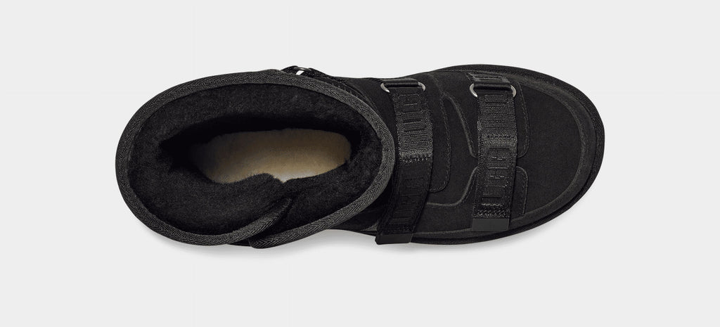 UGG Women's Classic Short Hybrid Boots Size 8