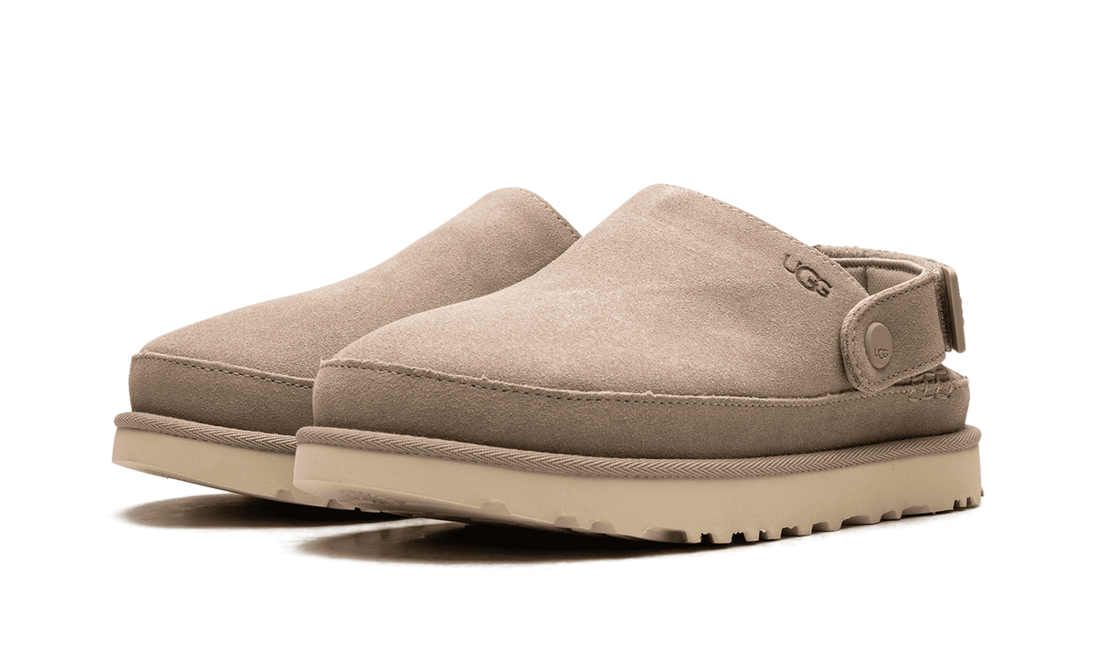 UGG WOMENS Goldenstar Clog Womens "Chestnut" 1138252 CHE 1138252 CHE from Stadium Goods