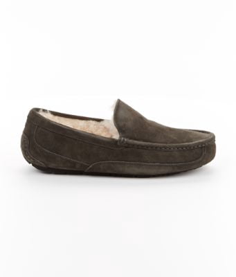 UGG Men's Ascot Suede Slippers