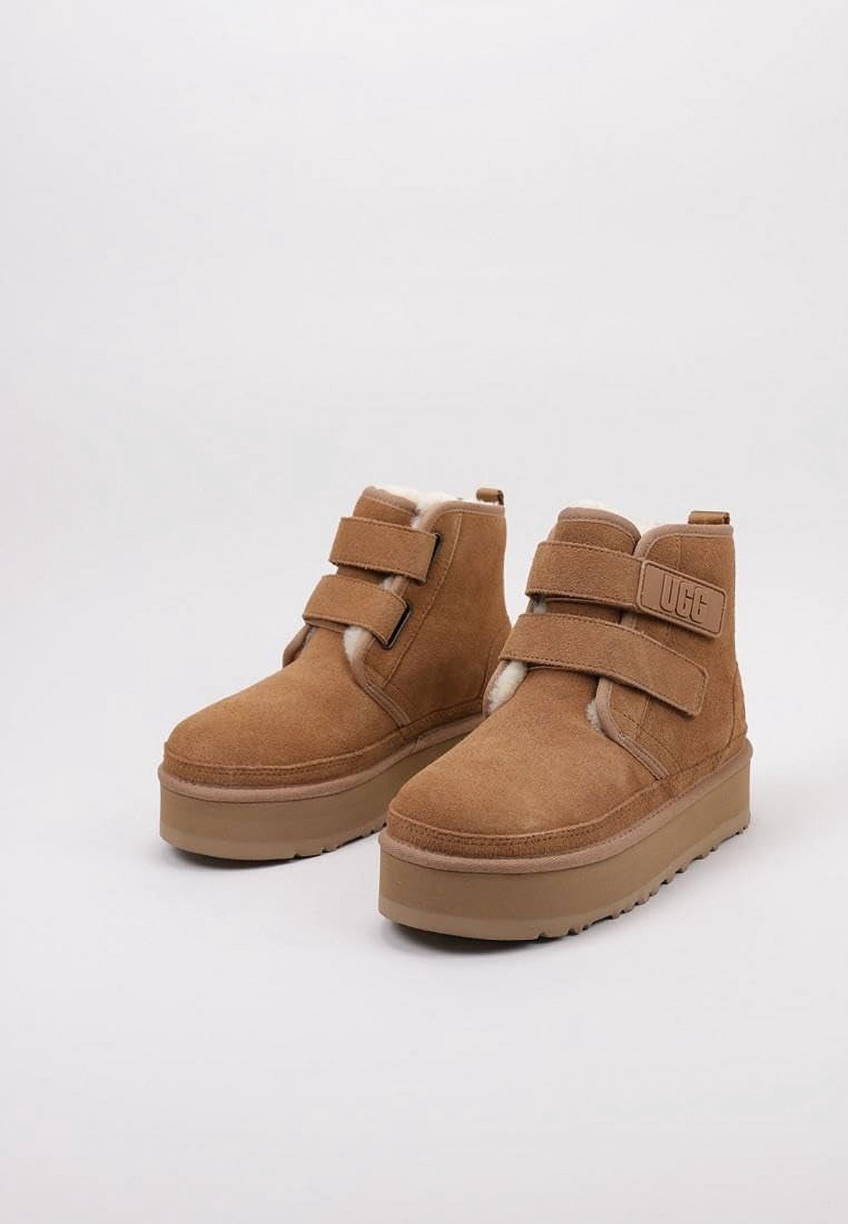 Big and Little Kid's UGG Neumel Platform Chukka Chestnut (1130776K-CHE) - 6
