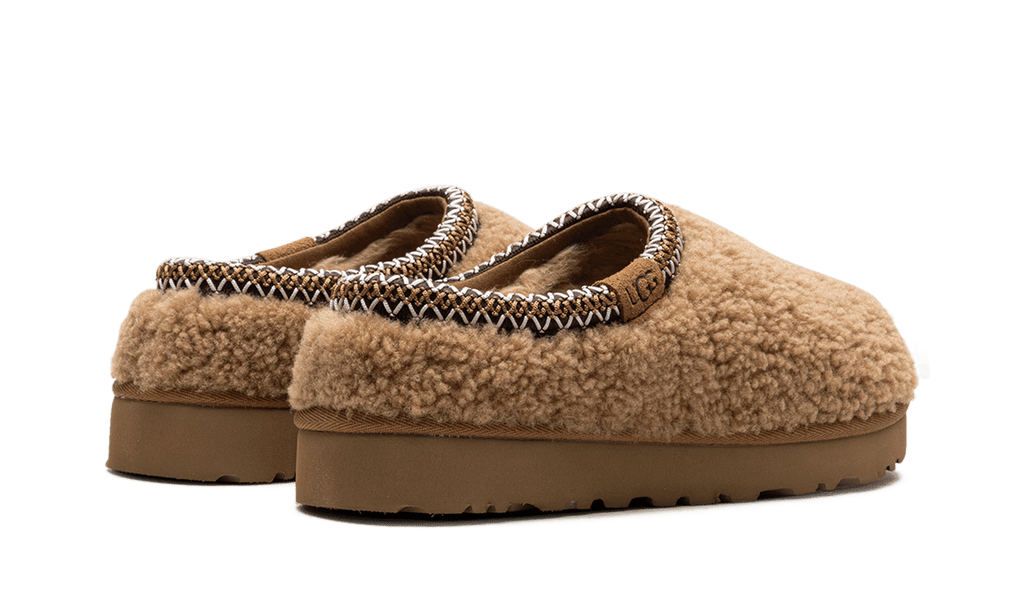 UGG WOMENS Tasman Maxi Curly Slipper Womens "Chestnut" 1158356 CHE 1158356 CHE from Stadium Goods