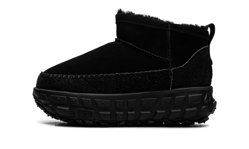 UGG MENS Venture Daze Ultra Mini Boot "Black" 1158200 BBLC 1158200 BBLC from Stadium Goods
