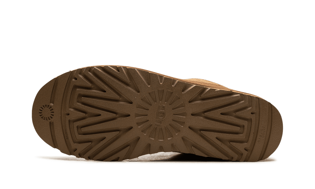 UGG WOMENS Highland Hi Heritage Womens "Chestnut" 1112281 CHE 1112281 CHE from Stadium Goods