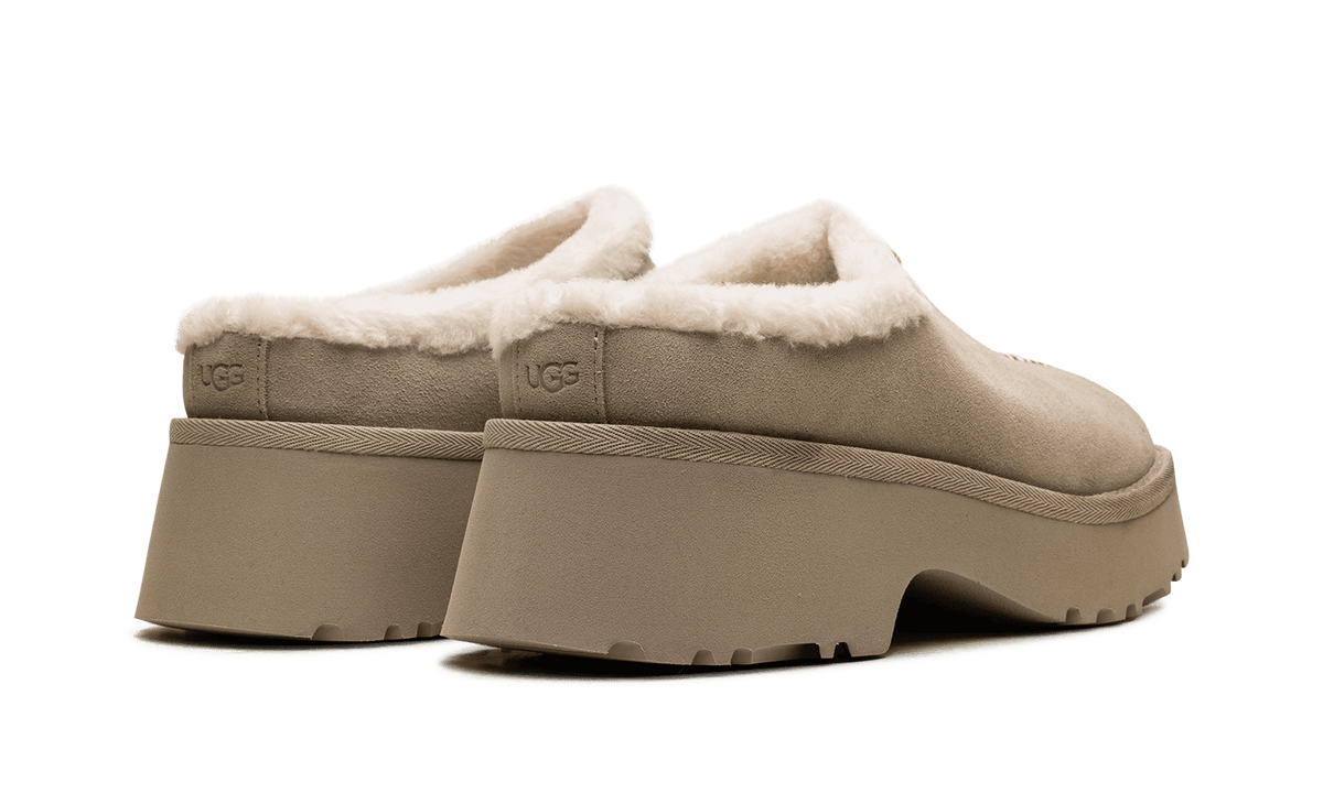 UGG WOMENS NEW HEIGHTS COZY CLOG Womens "Mustard Seed" 1162510 MDSD 1162510 MDSD from Stadium Goods