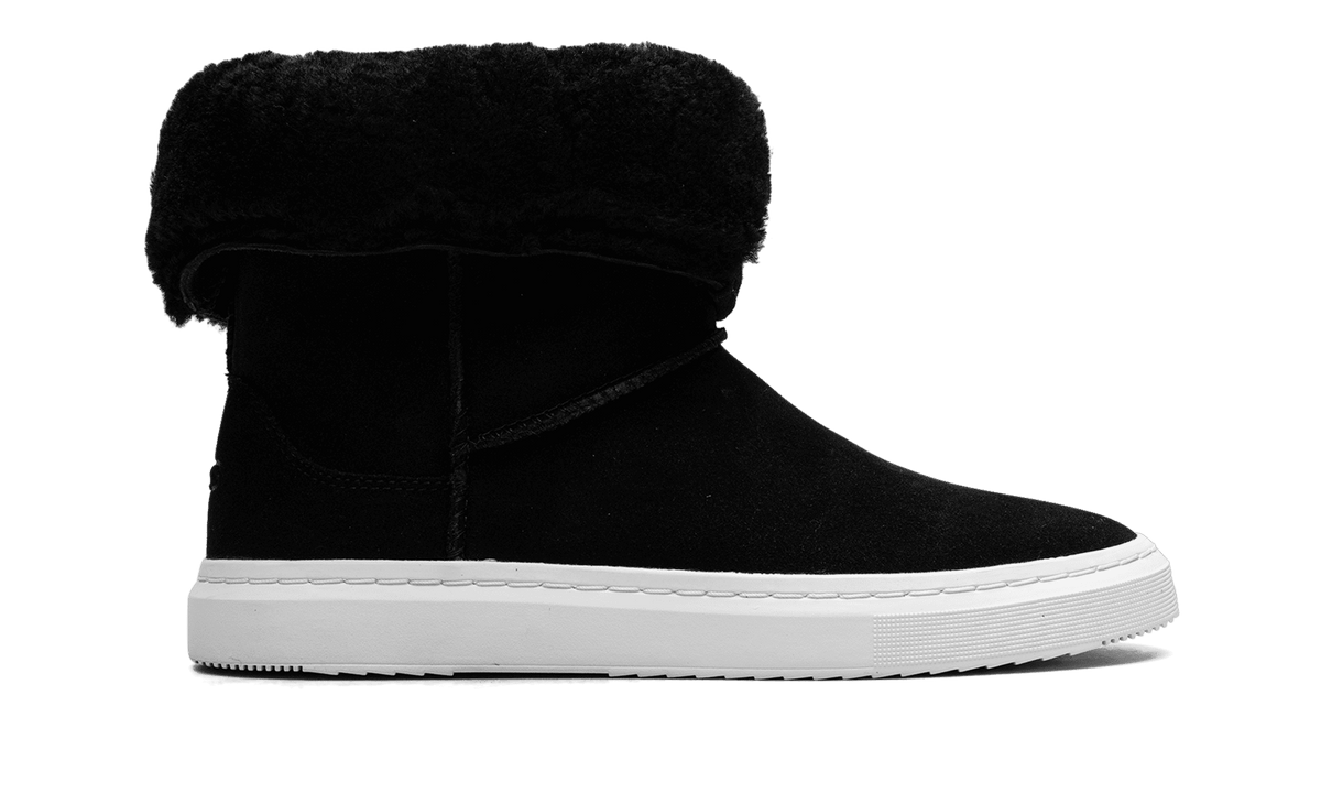 UGG WOMENS Alameda Cuffable Boot Womens "Black" 1130782 BLK 1130782 BLK from Stadium Goods