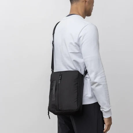Black Ember : Boarding Kit Strap Black