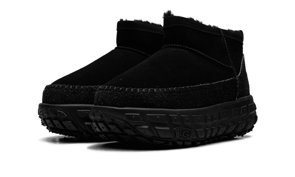 UGG MENS Venture Daze Ultra Mini Boot "Black" 1158200 BBLC 1158200 BBLC from Stadium Goods