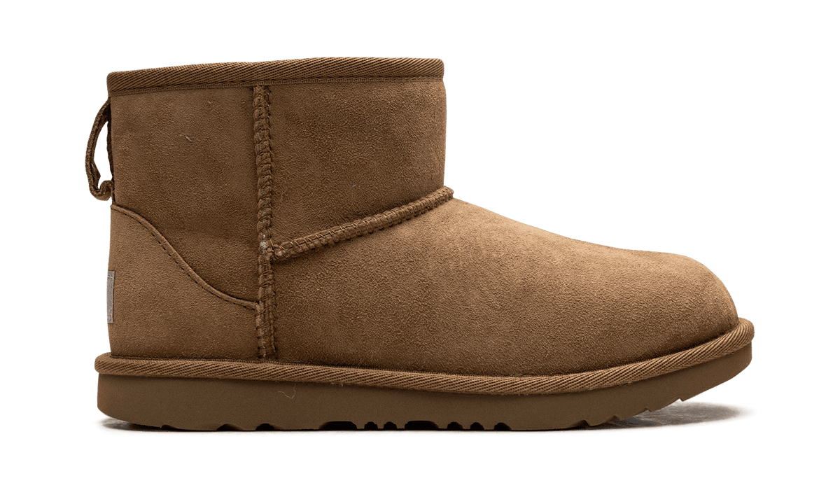 UGG GRADE SCHOOL Classic II Mini Boot "Chestnut" 1017715K CHE 1017715K CHE from Stadium Goods