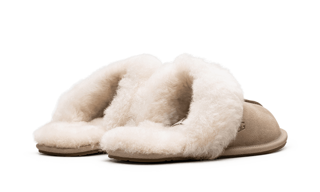 UGG WOMENS Scuffette II Womens "Sand" 1106872 SAN 1106872 SAN from Stadium Goods