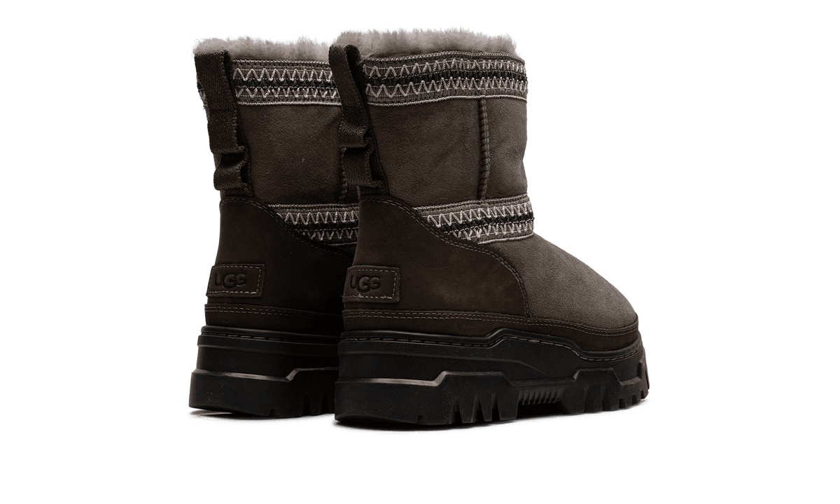 UGG WOMENS CLASSIC MINI TRAILGAZER BOOT Womens "Hickory" 1158322 HCK 1158322 HCK from Stadium Goods