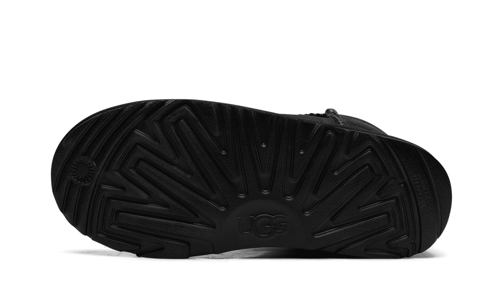 UGG GRADE SCHOOL Classic 2 Short Boot GS "Black" 1017703K BLK 1017703K BLK from Stadium Goods