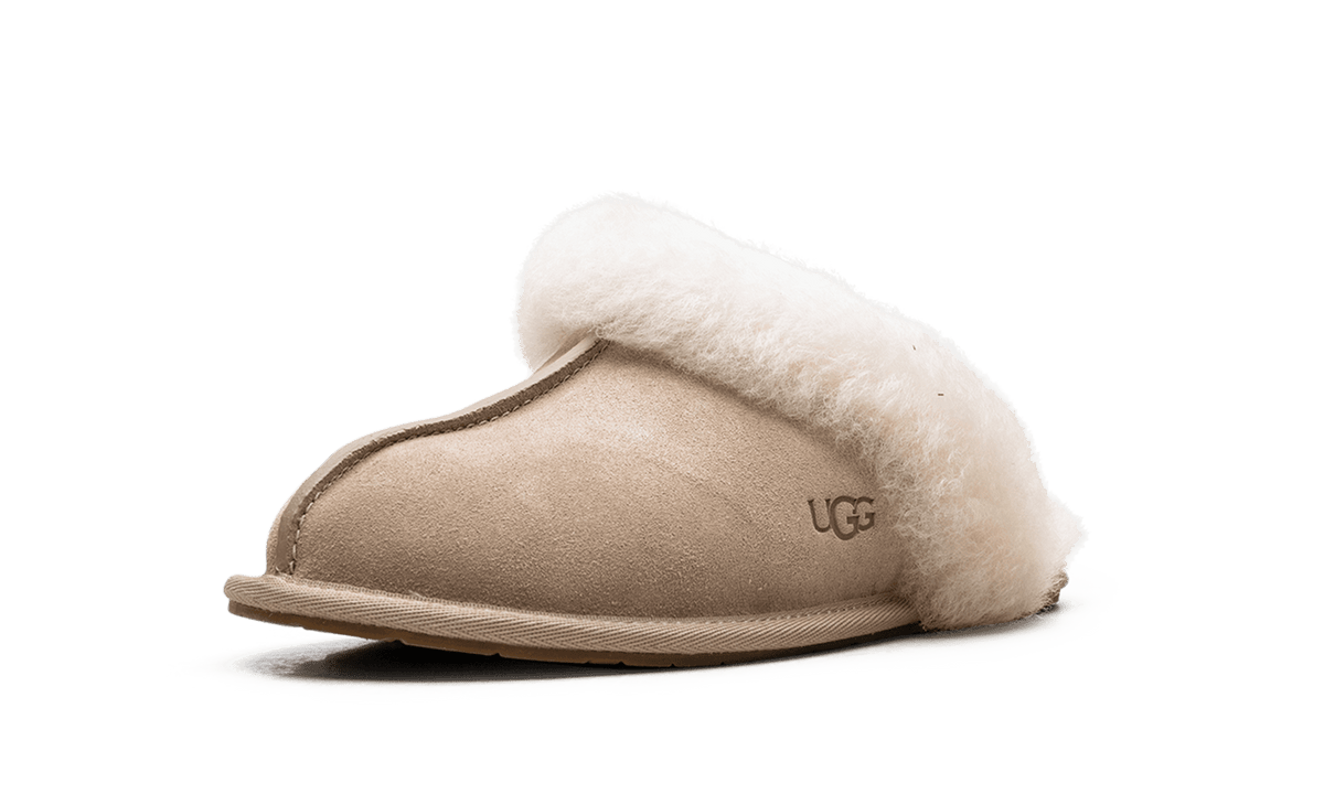 UGG WOMENS Scuffette II Womens "Sand" 1106872 SAN 1106872 SAN from Stadium Goods