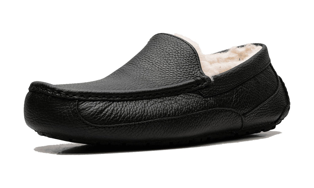 UGG MENS Ascot Leather Slipper "Black" 5379B BLK from Stadium Goods